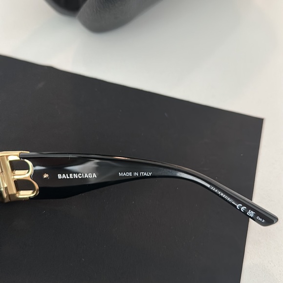 BALENCIAGA DYNASTY RECTANGLE SUNGLASSES IN BLACK - Picture 6 of 7